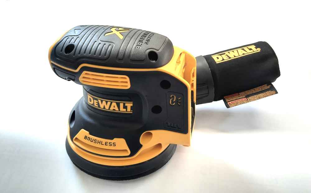 DeWALT DCW 210N-XJ inkl. Starter-Set zum Mehrwert, Akku-Exzenterschleifer, für alle 18 Volt XR- und XR-Flexvolt-Akkus